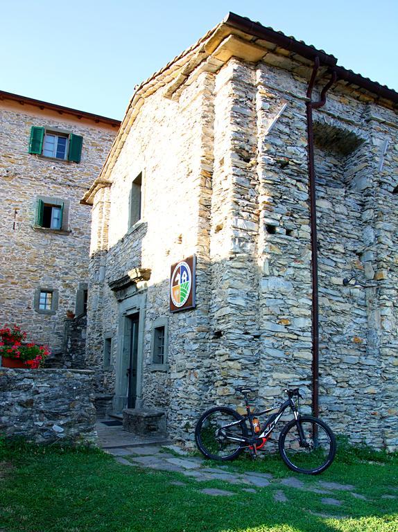 Agriturismo Casa Turchetti Comano  Exterior photo
